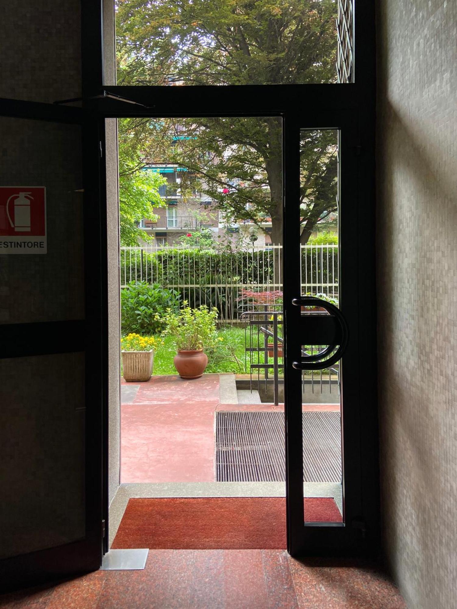 Appartement Casamia Battistotti à Milan Extérieur photo