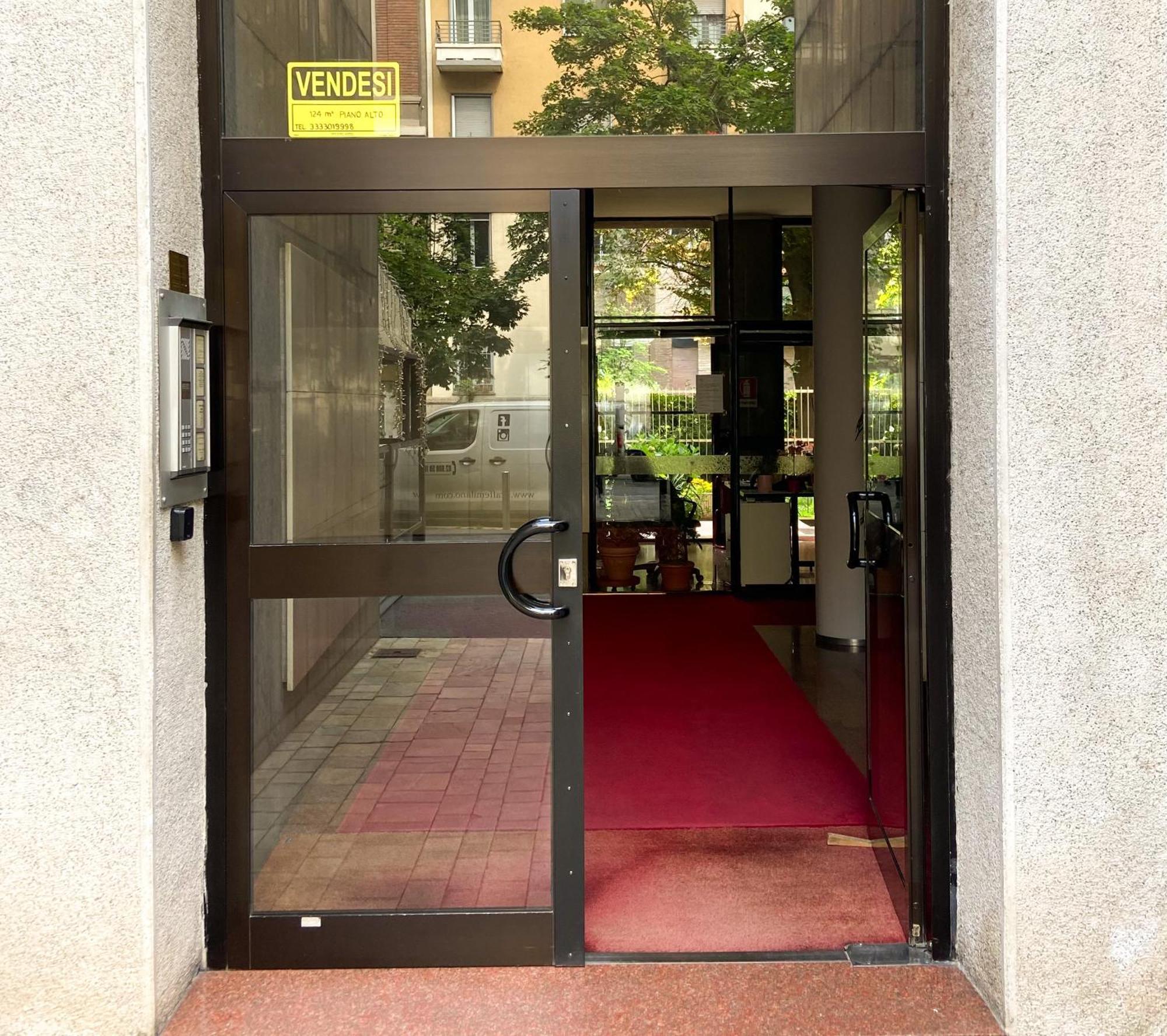 Appartement Casamia Battistotti à Milan Extérieur photo